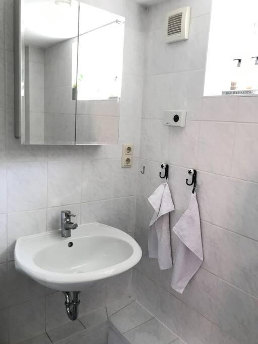Schoene Wohnung Fuer Einen Kurzurlaub In Lueneburg المظهر الخارجي الصورة